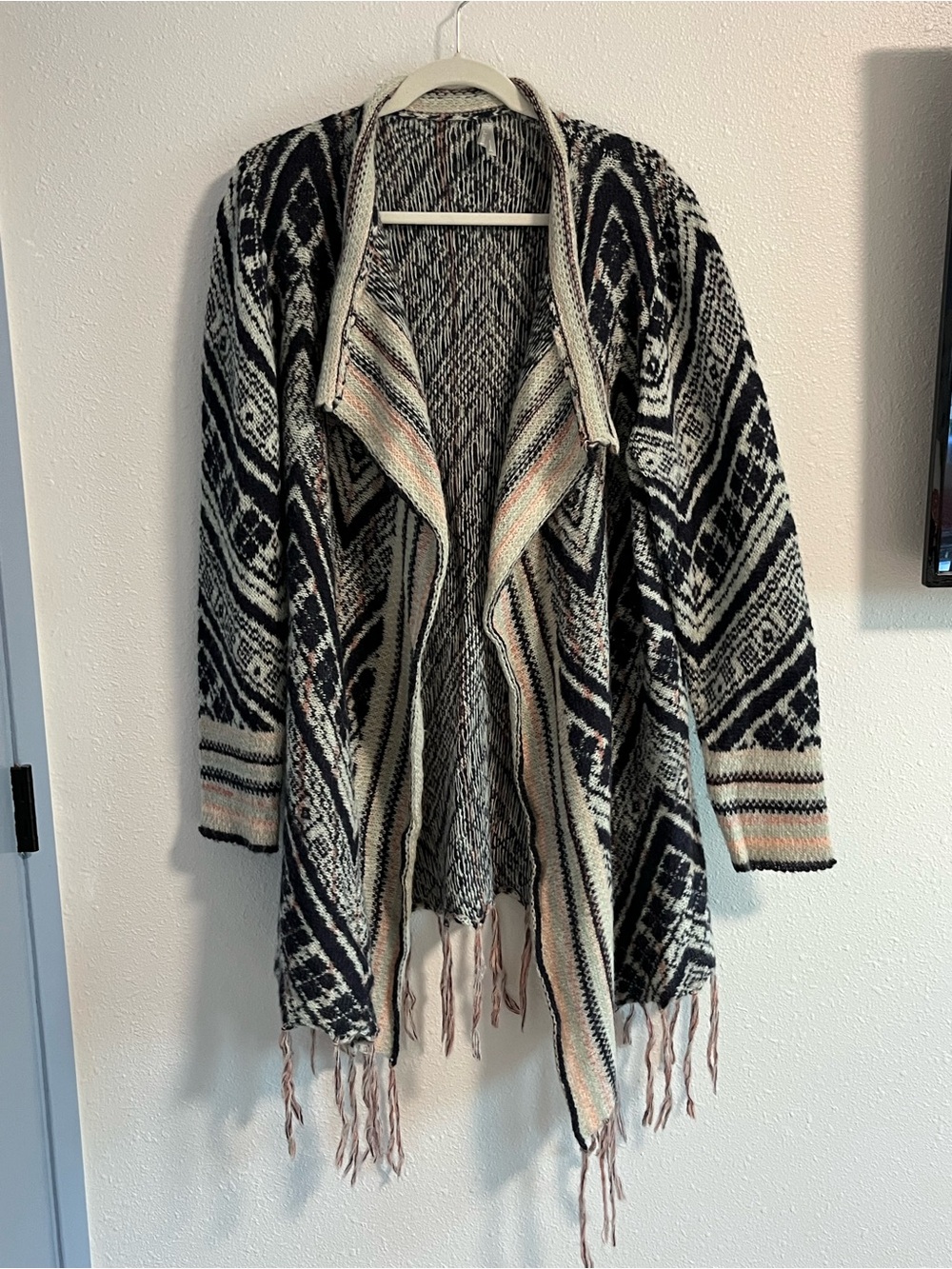 Vanity Navy Cream and Blush Geometric Fringe Cardigan Size XL